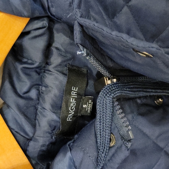 Jacket - Picture 2 of 4